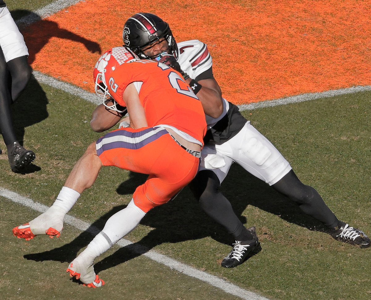 fitsnews's tweet image. Props to @GamecockFB's @Eman7Nick on FIRST TEAM All-American honors... #GoCocks #SpursUp #ForeverToThee