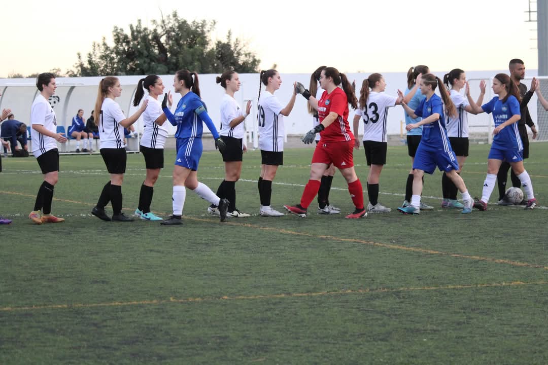 CFFMARITIM's tweet photo. CD.CASINOS 0 - 3 CFF.MARÍTIM
Partido muy serio de las nuestras en uno de los campos complicados de la liga sin permitir acercamientos de las locales y dominando el juego en todo momento con circulaciones rápidas de balón y convirtiendo 3 goles para sumar 3 pts
#ubuntu #bluereturn https://t.co/7FiPji6mau