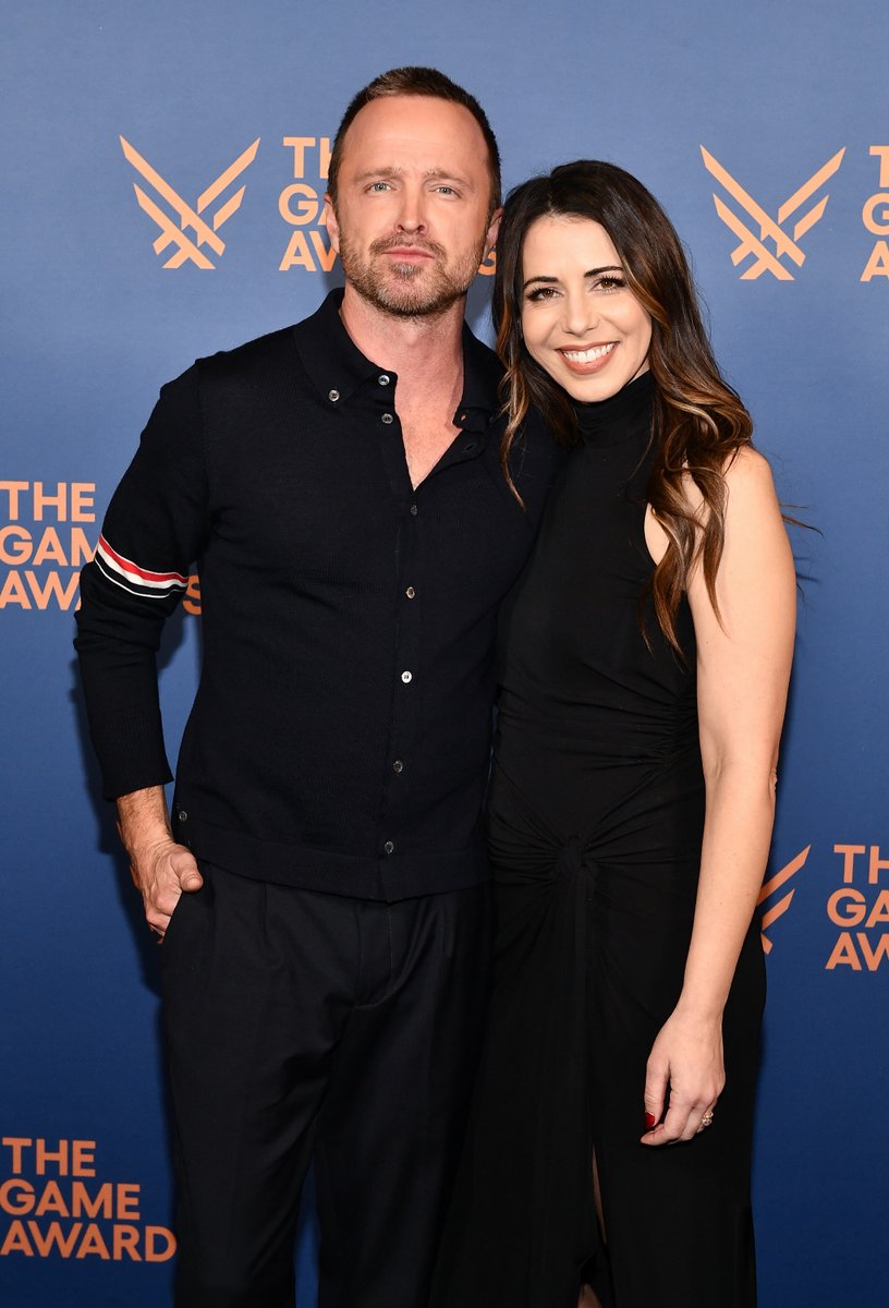 Aaron Paul and <a href="/LauraBaileyVO/">Laura Bailey</a> backstage at #TheGameAwards