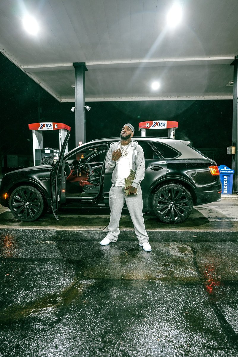 Qdafool_RS's tweet photo. When should I drop this? https://t.co/gsZ5htv3XJ