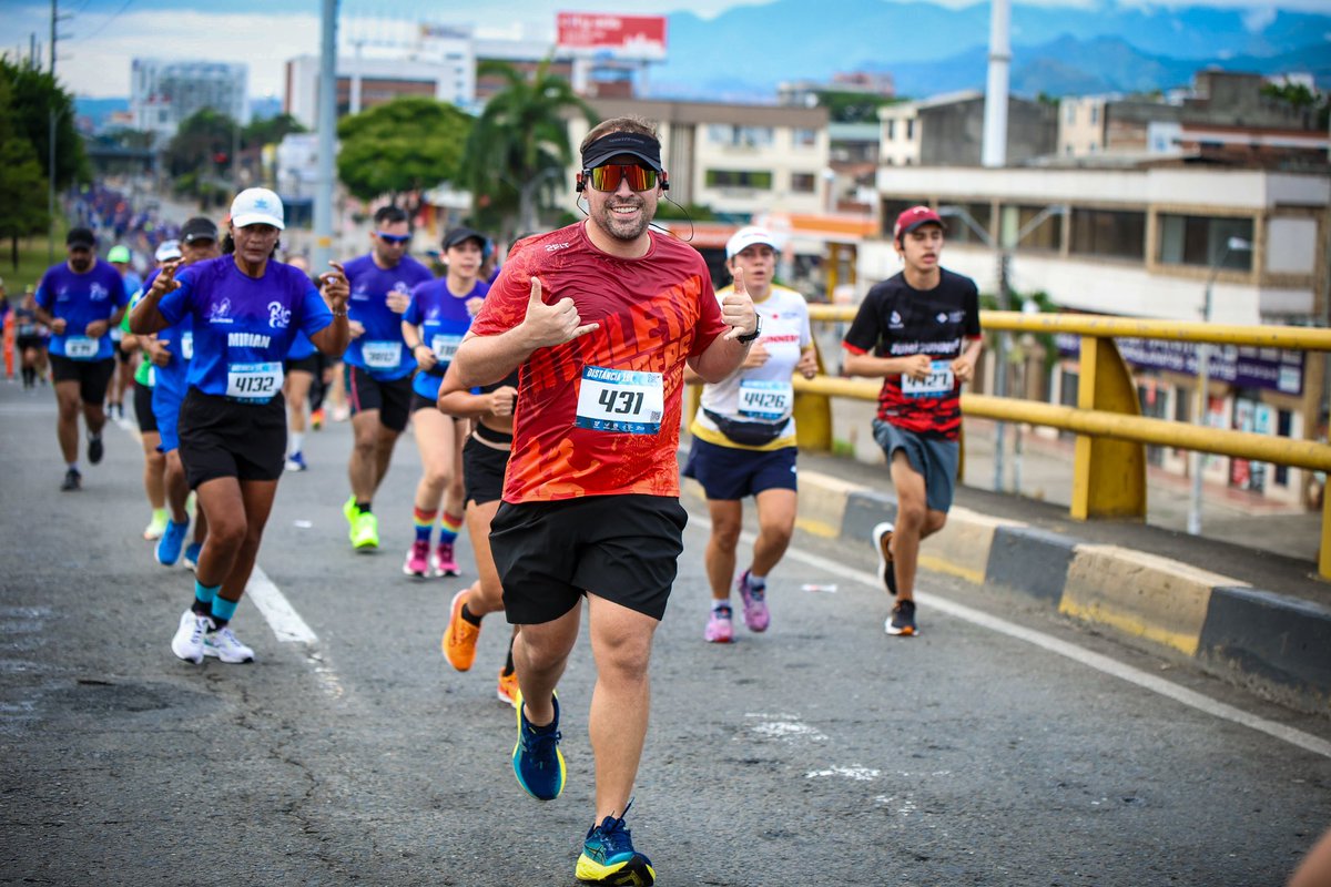 ¿Y qué representa cruzar la meta? Es alegría, es satisfacción, es emoción , es saber que no estás solo, es esfuerzo, es darlo todo. Cruzar la meta es solo el comienzo de lo que somos capaces de lograr. Cierro el 2024 con el mejor resultado, con una mejor versión. 2025, prepárate