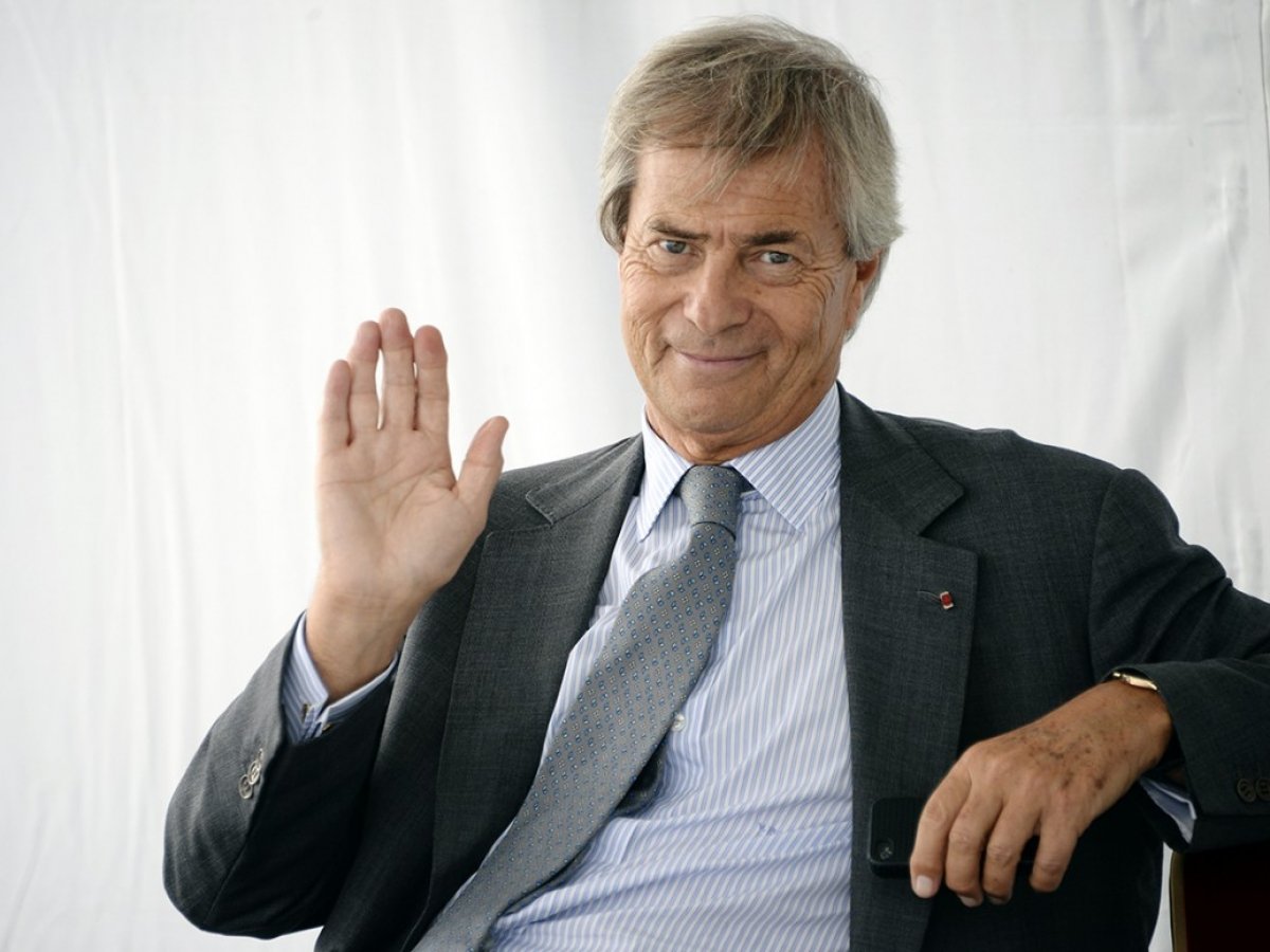 AlertesInfos's tweet photo. 🇫🇷 FLASH - Le groupe Bolloré profitera d’un régime fiscal avantageux pour alléger l’imposition liée à la scission de Vivendi, ce qui lui permettra d’économiser plus de 500 millions d’euros d’impôts. (BFMTV) https://t.co/pARhGU2PVs