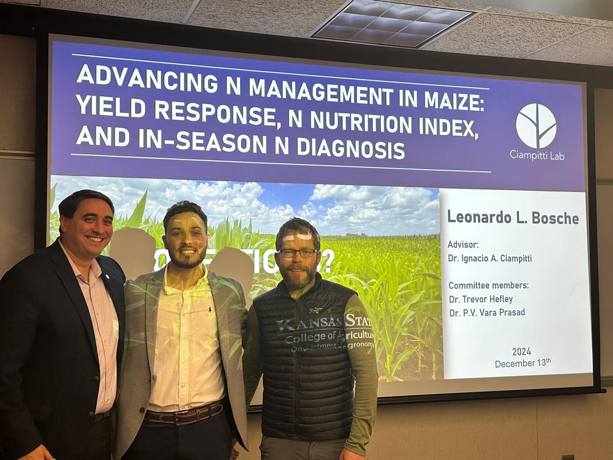 CiampittiLab's tweet photo. 🎉 We proudly announce that @bosche_leonardo successfully defended his MSc thesis, “Advancing N Management in Maize: Yield Response, N Nutrition Index, &amp; In-season N Diagnosis” 

Leo was a visiting scholar in 2018, in 2022 he was a Field Coordinator, &amp; in 2023 he started his MSc https://t.co/lldZG2x7Do