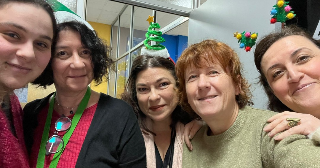 El pasado viernes, las oficinas de Reed &amp; Mackay España se llenaron de espíritu navideño. Gracias a una conexión simultánea entre todas las oficinas y Londres, vivimos un momento único de unidad y celebración.  🥂 ¡Felices fiestas! Por un 2024 lleno de éxitos compartidos. 🎉