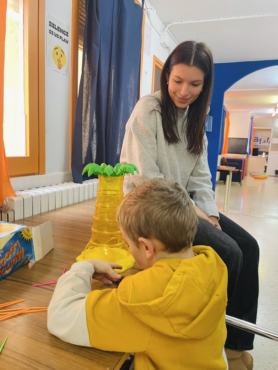 crteacc's tweet photo. 🧩 Un dissabte més compartint moments a l’Esplai del CR TEA CC!

Diversió, aprenentatge i somriures💙

#esplaicrteacc #crteacc #trenquembarreres #autisme #tea https://t.co/nWpot76L4O