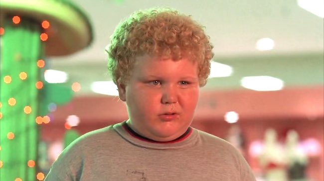 chemicalsunset's tweet photo. @FortuneFeimster Has anyone ever asked for your autograph thinking you were the kid from Bad Santa?? #badsanta #truthfacts #itsjustfunny #showmethelie https://t.co/4GGxYjocng