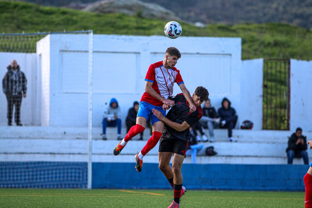 AlgecirasCF's tweet image. ℹ️𝐑𝐞𝐬𝐮𝐥𝐭𝐚𝐝𝐨𝐬 𝐝𝐞 𝐧𝐮𝐞𝐬𝐭𝐫𝐚 𝐜𝐚𝐧𝐭𝐞𝐫𝐚. 

Senior B -AD Taraguilla 2-3
División de Honor Cadete –Granada CF 0-4
CD Vejer Balompie –Juvenil B 0-3
Juvenil A-CD Sporting Chiclana 5-1
Infantil A–San Roque Balompié 0-1
Ciudad de Cadiz-Cadete B 2-2

#FormandoEstrellas