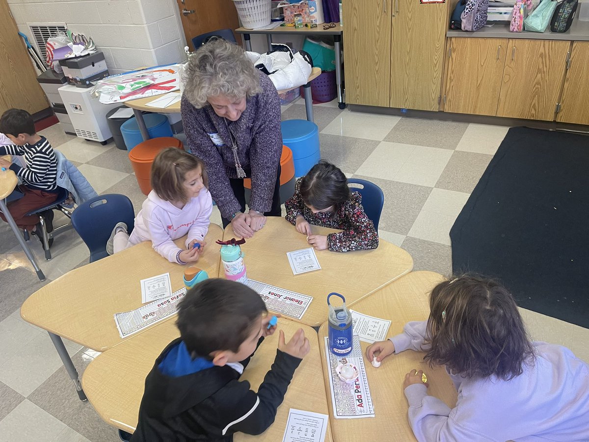 mrnorwood_'s tweet photo. Spinning into the holiday spirit! Our class is learning about Hanukkah and having fun playing dreidel. 🕎✨ #HanukkahFun #DreidelGame #ElementaryLearning @APS_VHE @VHEPTO @TerryHarness @LauraDostie @AhYoungah76 @MsCorreaATL @MadlemCorrie https://t.co/tt1jAYjzUi