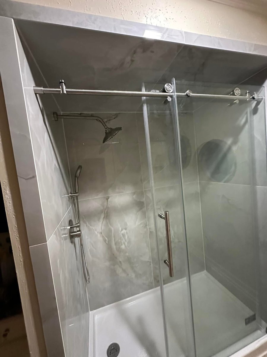 freedomremodel's tweet photo. Take advantage of our special! 15% off a kitchen or bathroom remodel for the holidays. 🎅🏻 (Special terms apply &amp; special ends December 31st) 🤌🏼
Experience transformative design solutions with our extensive services, tailored to create, renovate, or revitalize your space. 🏡 https://t.co/gTNoz7TfAb