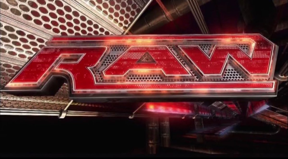 ClubDeWWE's tweet photo. El 🐐 de todos los logos que ha tenido #WWERaw a lo largo de su historia. 

Pasaran muchos años para que WWE vuelva a crear un logo tan perfecto como este. Que nostalgia de solo verlo. https://t.co/55sIGcQ74Y