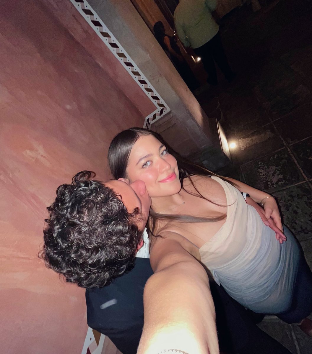 anapaulish's tweet photo. my bf >> https://t.co/z1l6v1PBXR