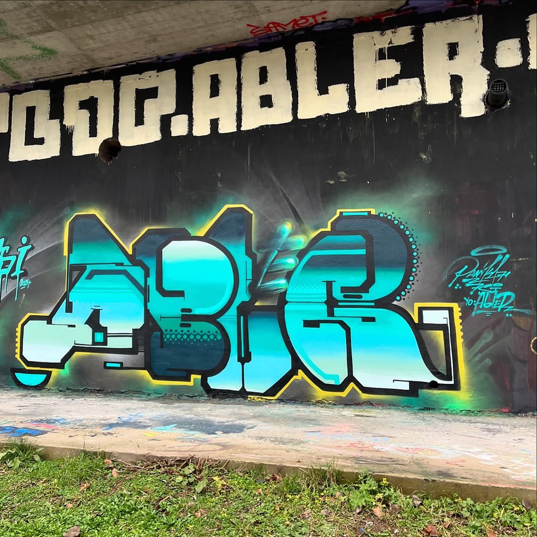 StreetArt_Praha's tweet photo. ABLER’s 33 BDAY Graffiti Jam
Check out my IG / FB / Threads for more pics 🙌🏻
📸 11.12.2024.
📍 Praha, Barrandovský legál
#streetartpraha #streetart #graffiti #streetartczechia #abler https://t.co/iUbWwReczF