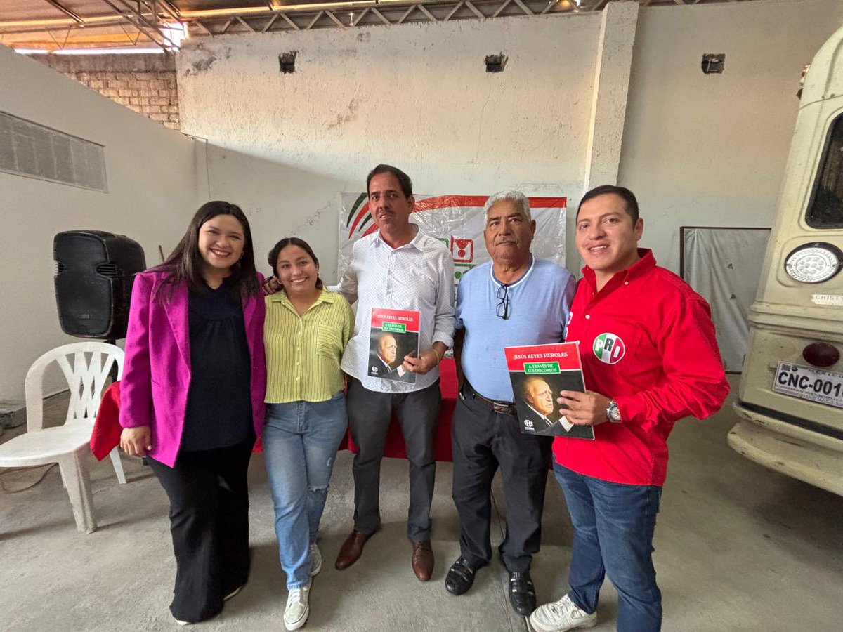 Nos dio mucho gusto estar de regreso en Álvaro Obregón para cerrar este año de trabajo, constatando la disposición y ánimo de la militancia para continuar profesionalizando la actividad política. 

#SomosReyesHeroles <a href="/IRHnacional/">Instituto Reyes Heroles</a> <a href="/OmarGarciaL_/">Omar García</a>