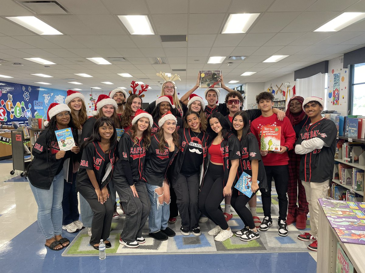 doby_elementary's tweet photo. Thank you to the @EastBayHS SGA students for coming to read to our Navigators this morning. It was great to have 7 former Navigators on board the ship this morning @HillsboroughSch @HCPS_FACE https://t.co/Gj30mMQ4XF