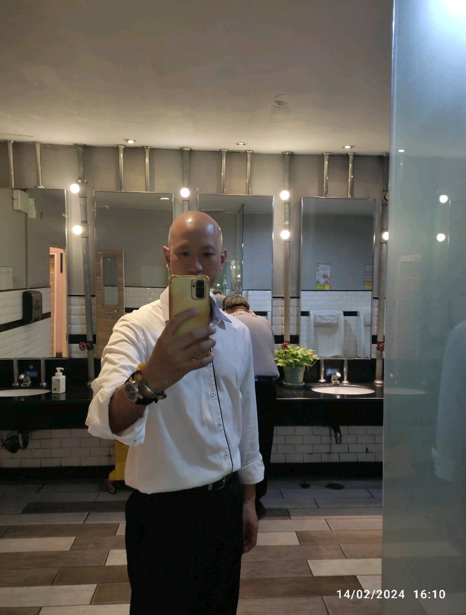 P_phonJoe's tweet image. อยากชมหลายๆ อิริยาบถ😁