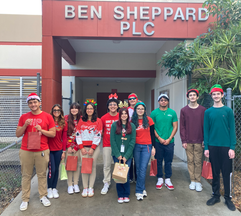 NHS members participated in a field trip to Ben Sheppard PLC today. They distributed letters from Santa and gifts to over one hundred preschoolers in their classrooms.