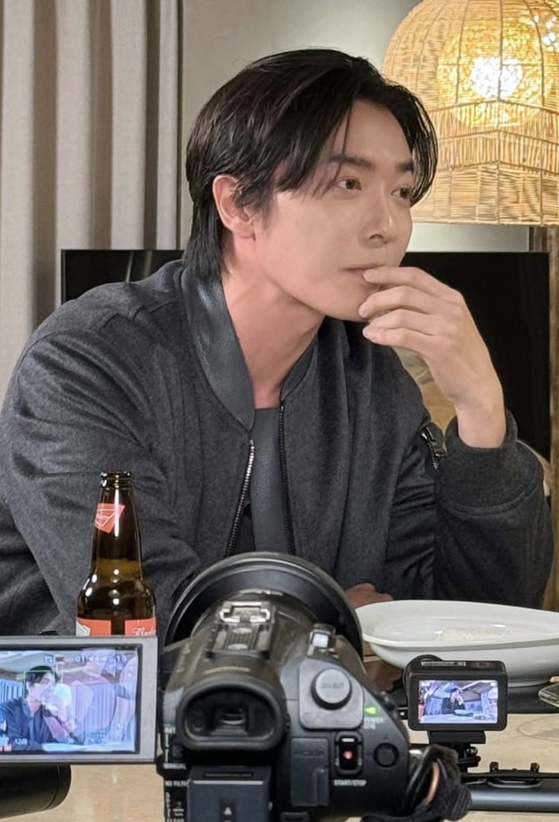 🔗| Kim Jaewook fez uma participação no canal de YouTube da Naraesik! A participação está disponível com legendas em inglês.

youtu.be/-9oT2uK0BUY?si…

#KimJaeWook #김재욱 #KimJaeUck #キムジェウク