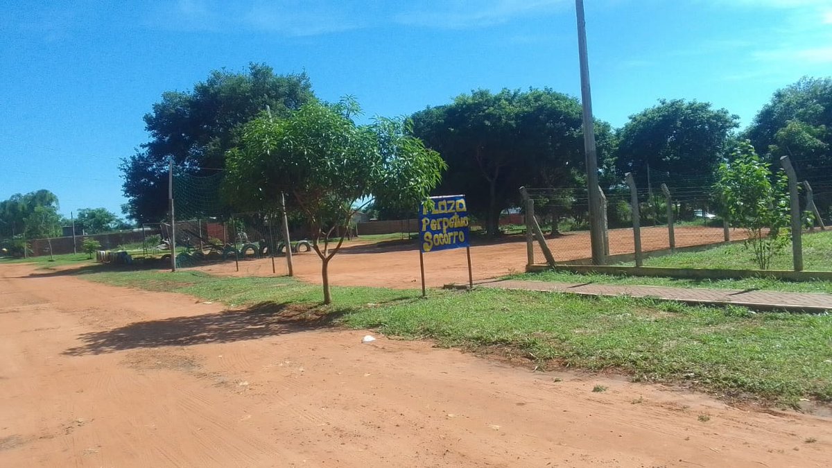 AÑO NUEVO TERRENO NUEVO! Compre para su lote en cuotitas, con posesión inmediata sin reajuste, precios de promoción por fin de año, con todos los servicios!
-Zona Guarambaré: Cuota 800 mil
-Pirayú: Cuota 450 mil
-Capiatá: 1.000.000
-WhatsApp: (0982) 889 765