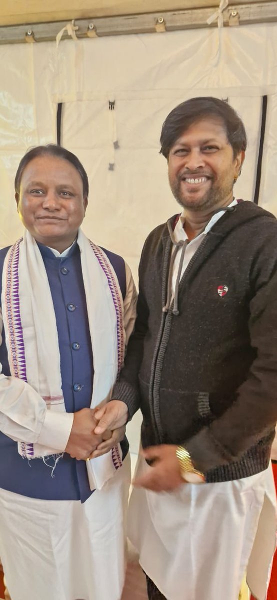 ଆଜି ମାନ୍ୟବର ଲୋକଙ୍କ ମୁଖ୍ୟମନ୍ତ୍ରୀ ଶ୍ରୀ ମୋହନ ଚରଣ ମାଝି <a href="/CMO_Odisha/">CMO Odisha</a> ଙ୍କ ସହ କଟକର ଏକ ସରକାରୀ କାର୍ଯ୍ୟକ୍ରମ ରେ ଦେଖାହେବା ଅବସରରେ ବିଭିନ୍ନ ବିଷୟରେ ଆଲୋଚନା କଲି. #ଲୋକଙ୍କମୁଖ୍ୟମନ୍ତ୍ରୀ <a href="/BJP4Odisha/">BJP Odisha</a>