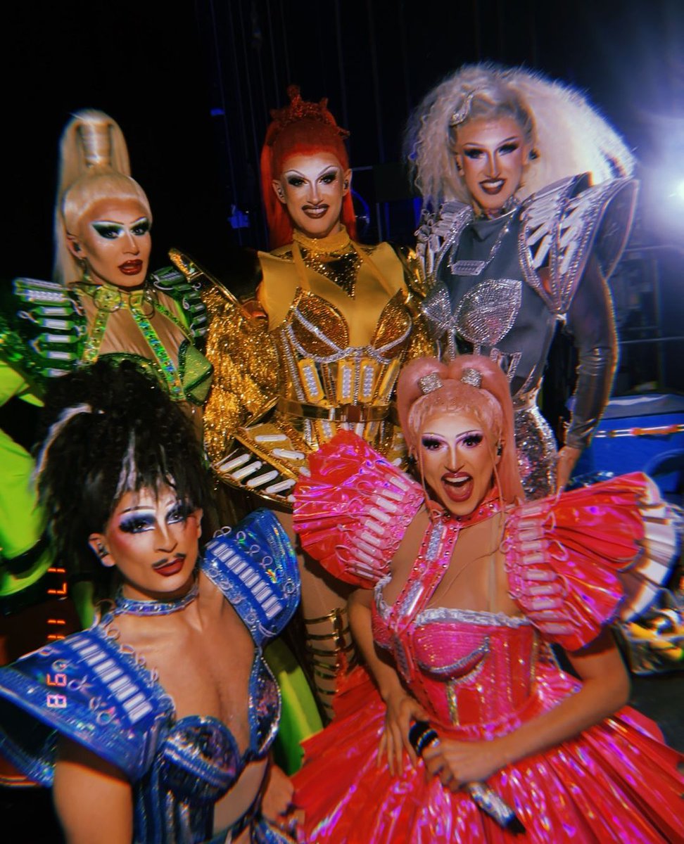 queenztheshow's tweet photo. ✨ It’s not just a show, it’s a Queendom! ✨
See where we become the Queenz you see on stage – with a little help from our amazing crew and a whole lot of sisterhood. 💖✨

🎟️ Tickets at https://t.co/pwBwds1XYh 

@davidmichaelproductions @chameleonmm

#Queenz #DragMeToTheDisco https://t.co/7rdEOF95fd