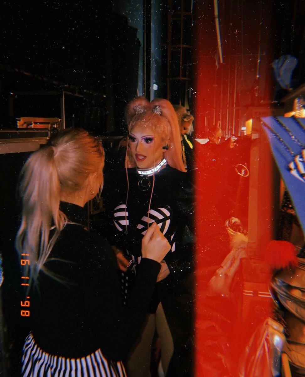queenztheshow's tweet photo. ✨ It’s not just a show, it’s a Queendom! ✨
See where we become the Queenz you see on stage – with a little help from our amazing crew and a whole lot of sisterhood. 💖✨

🎟️ Tickets at https://t.co/pwBwds1XYh 

@davidmichaelproductions @chameleonmm

#Queenz #DragMeToTheDisco https://t.co/7rdEOF95fd