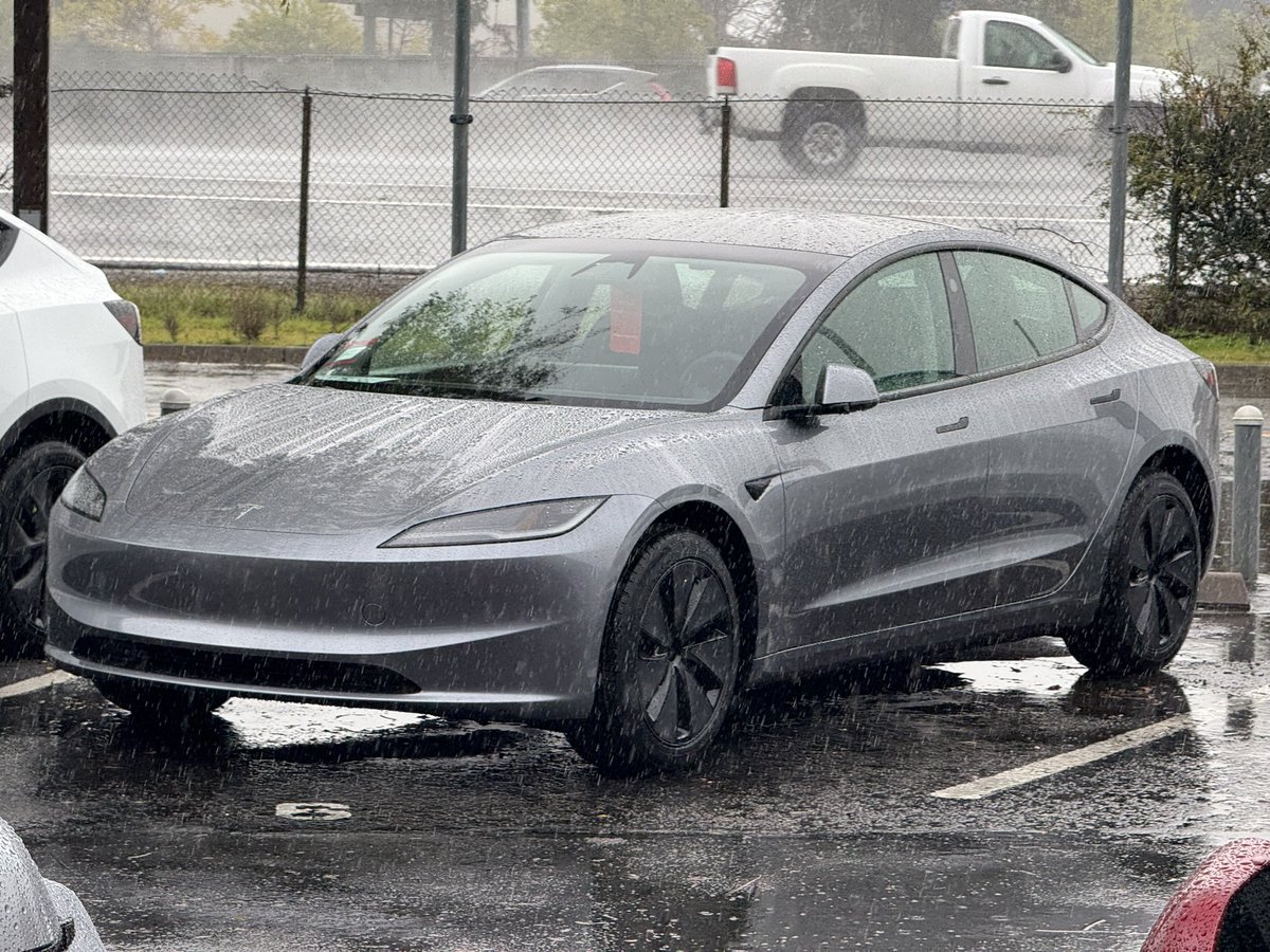 ΛI DRIVR tweet media