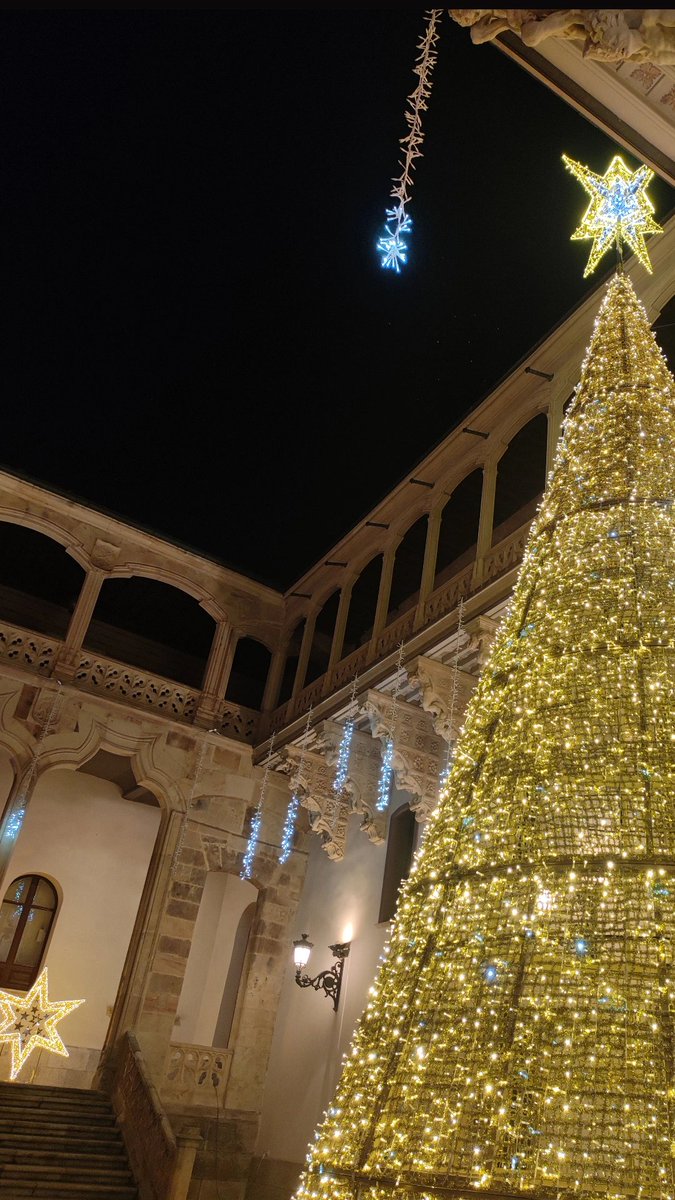 Luciia_13's tweet photo. La ciudad dorada 💫✨ https://t.co/lupMkBBKpm