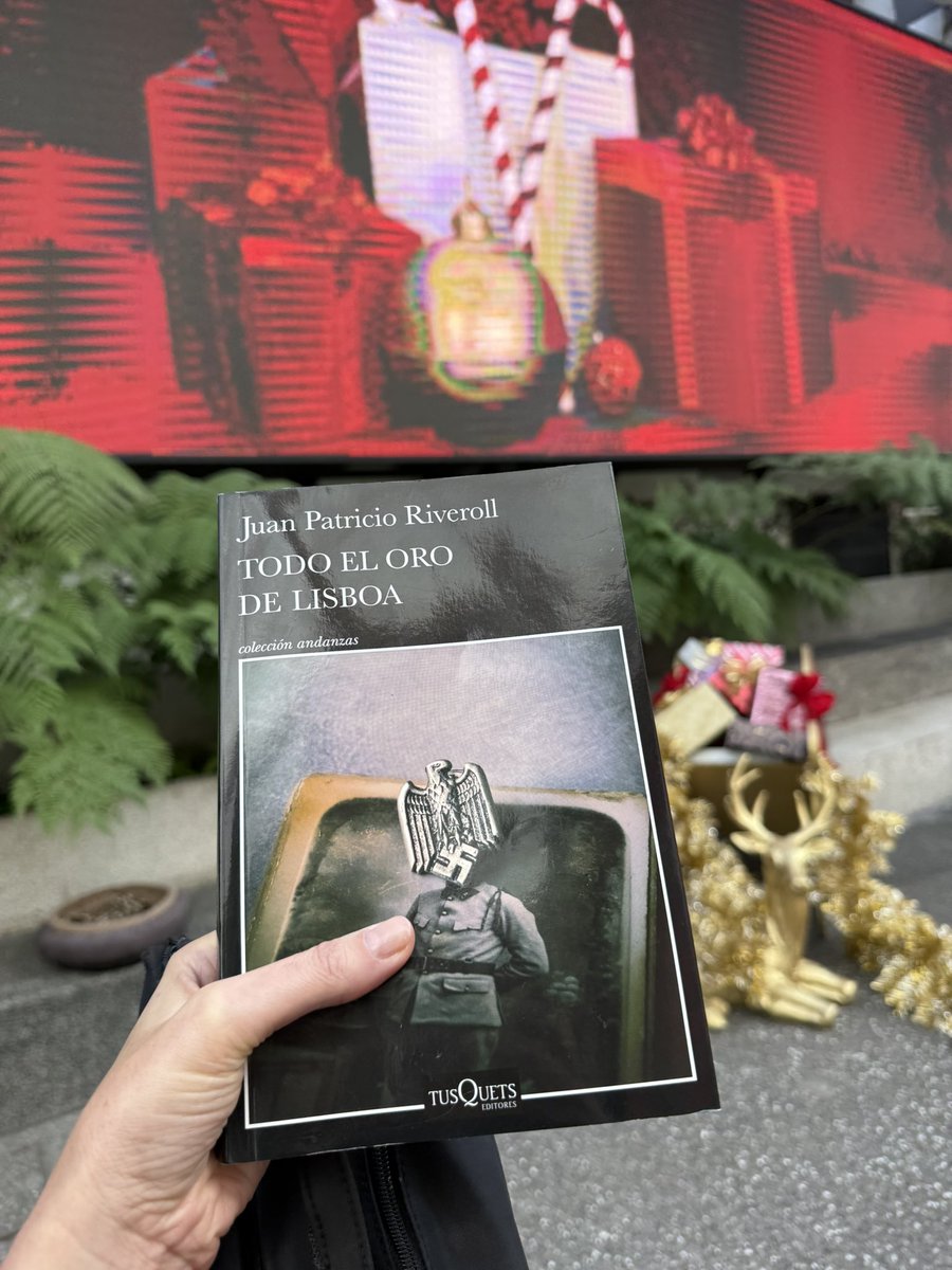 #todoelorodelisboa de <a href="/jpriveroll/">JP Riveroll</a> <a href="/TusquetsMexico/">Tusquets Editores México</a> en <a href="/adn40/">adnnoticiasmx</a> con <a href="/Claoep/">Claudia Echeverry</a> y <a href="/RominaRamosC/">Romina Ramos</a> en unos minutos más #adnliterario de #adn40 #librosrecomendados #regalonavideño