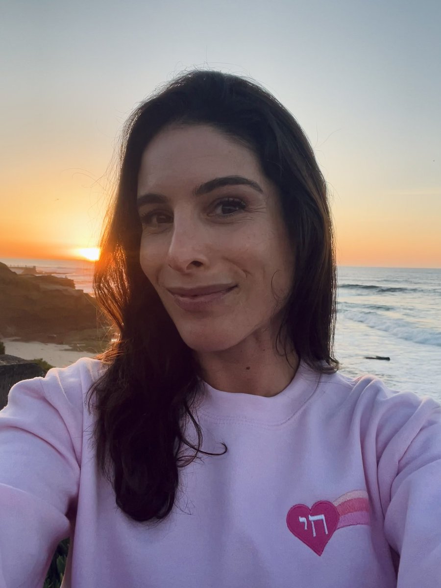 When you buy a חי sweatshirt, 100% of the proceeds go to beautiful baskets for families affected by 10/7, and its aftermath. 

chaivekayam.org/?fbclid=PAZXh0…