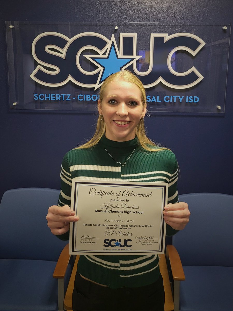 KyllystaD's tweet photo. Academic All District,  Academic All State 2nd Team for Cross-country and AP Scholar Award. Working hard in the classroom
@SCUCISD @SamuelClemensHS @scbuffalostrong @CruitClemens @ClemensWrestli1 @Clemens_XC @su_wwrestling https://t.co/OhT2B6rFZ7