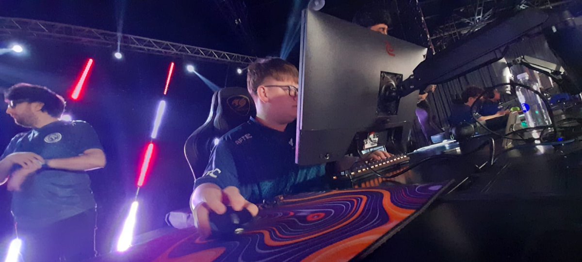 Buenas gente paso a comentar que luego de mi paso por <a href="/LeviatanGG/">LEVIATAN</a> y <a href="/FuriousGamingLA/">Furious Gaming</a>  me encuentro F/A sin restricciones contractuales para futuros proyectos de cara al 2025! LAS/BR , me desempeño como Iniciador/Controlador pero dispuesto a jugar cualquier Rol
Se agradecen Rt y❤️