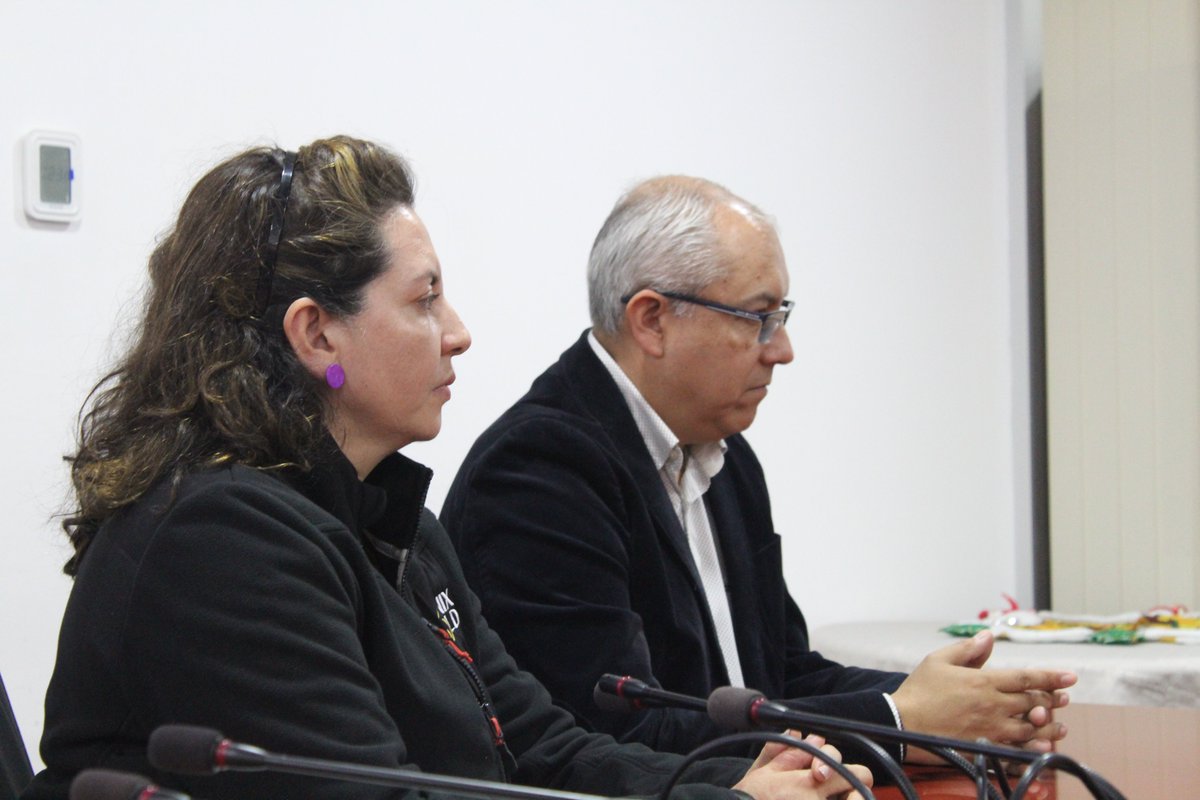 UAtacama's tweet image. Firma de convenio con #FenixGold promueve espacios de prácticas, empleabilidad y disponibiliza capacidades institucionales para el fortalecimiento bidireccional y del quehacer minero local. 
Felipe Ramírez Gte. de Asuntos Legales y el rector Forlin Aguilera firmaron el acuerdo 🤝