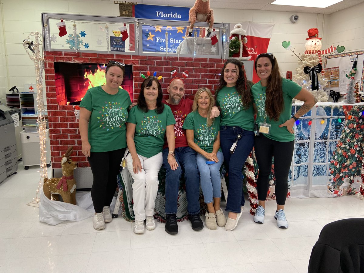 Happy Holidays from the best fine arts team out there 🐼❤️<a href="/S_Stockman3/">Shannon</a> <a href="/PoincianaStem/">Poinciana STEM Elementary School</a>