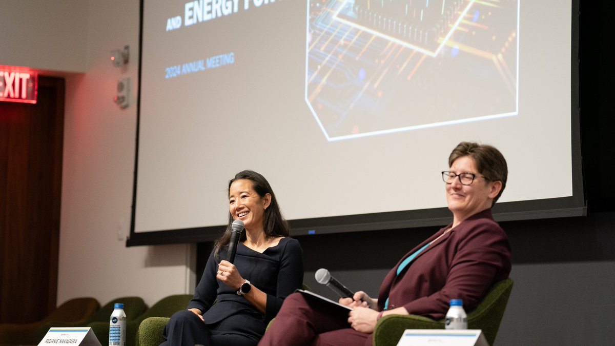 December newsletter highlights:
• Annual meeting highlights AI and the energy transition
• <a href="/WeiPeng_Pton/">Wei Peng</a> models potential unintended consequences of EV transition
• <a href="/ForrestCHAOS/">Forrest Meggers</a> turns his home into a live-in sustainability lab
Read more &amp; subscribe: bit.ly/4fj6J1D