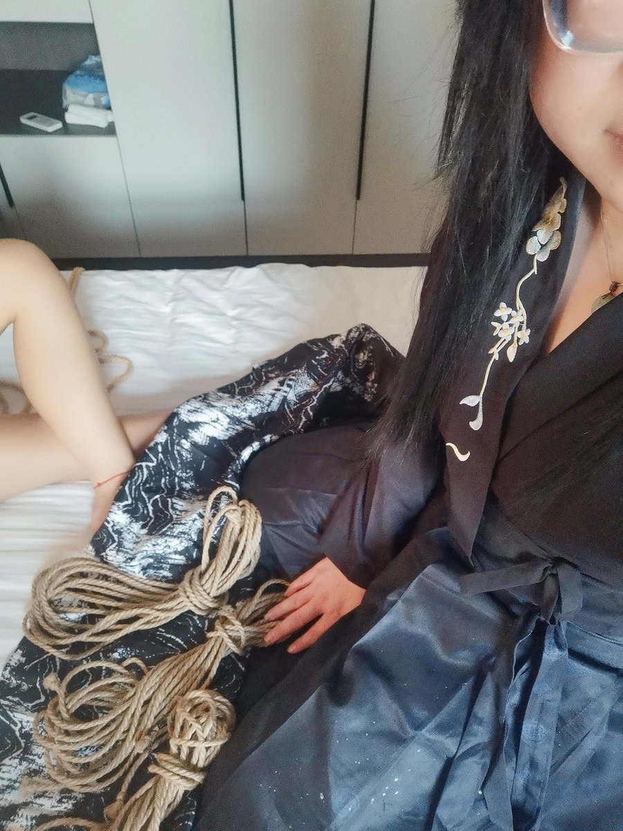 玩绳子有点有趣，但是收绳子有点烦人