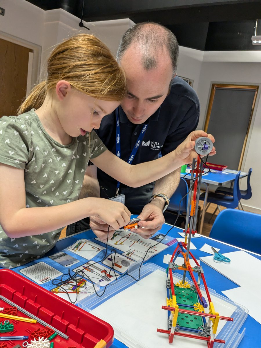 HullMaritime's tweet photo. Robot Carting Fun 🤖

Join us and design your own robot-powered transport vehicle. 

The workshop is most suitable for children aged 7+ and all children will need to be accompanied by a responsible adult. 

⏰ 1 - 3pm 
📆 30 December
🎟️ Free Drop-in https://t.co/RmEBZIbviP