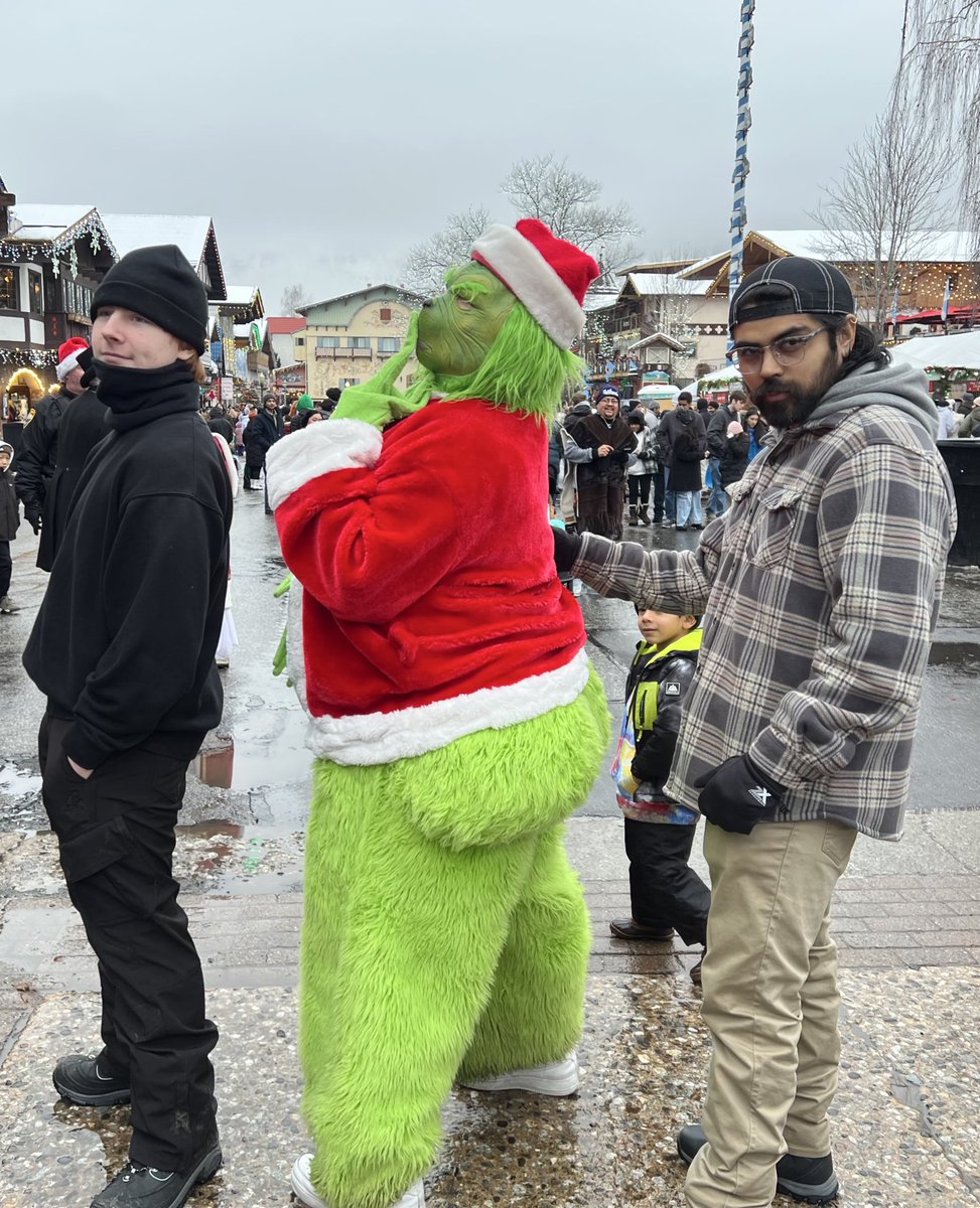 They weren’t kidding, the grinch sure is bad. 🫣 Happy Holidays!