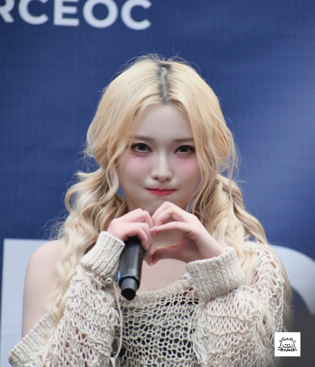 grace7873's tweet photo. MEET &amp; GREET WITH K-POP FANS
@Billlieofficial 
#Billlie #빌리 #BILLLIEGRANDAMERICA #BILLLIEinUS #TheSourceOC
#빌리 #BILLLIEinGRANDAMERICA
#HARAM #하람
#TSUKI #츠키 https://t.co/xNuxIUKE8J