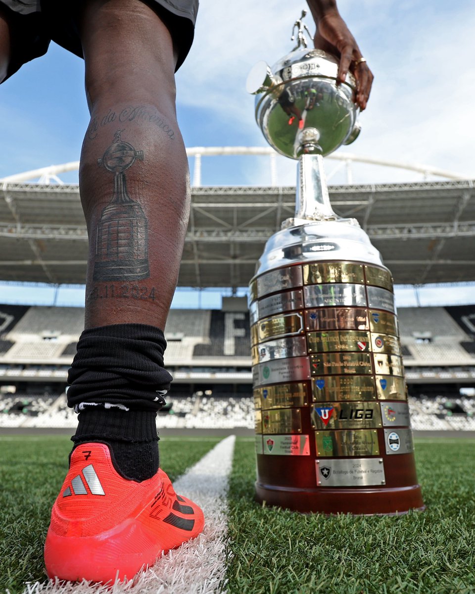 Botafogo's tweet photo. Se toca y se gana! 🫳🏾🏆7️⃣ #TempoDeBOTAFOGO 

📸 Vítor Silva/ BFR https://t.co/hQYq2zJSlv