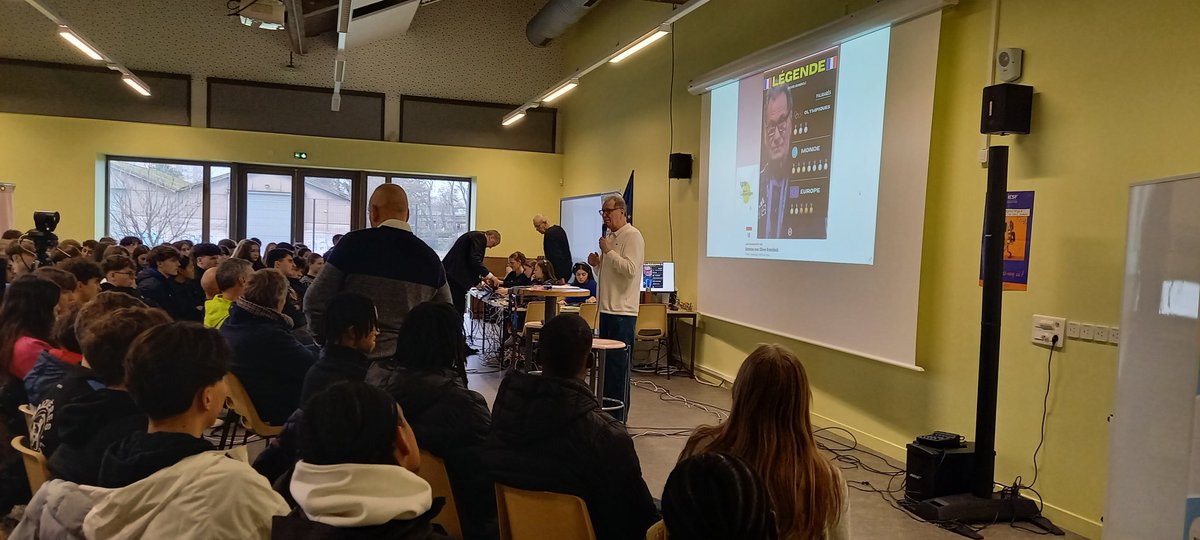 Magnifique entretien aujourd'hui d'Olivier Krumbholz face aux élèves sportifs du lycée en direct live sur le Facebook du lycée et la Web tv du lycée <a href="/louisvincent57/">CVL Lycée Louis Vincent</a>. 
Un grand merci pour sa disponibilité et ses réponses sincères face aux élèves!
<a href="/Dsden57/">DSDEN de la Moselle</a> <a href="/MetzHandball/">Metz Handball</a> <a href="/pf_mourier/">PF MOURIER</a>