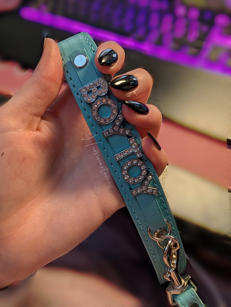 RT wer sich von mir so einen Collar anlegen lassen würde.😏😈🔐
{#geldsklave #femdom #femalesupremacy #dommymommy #sklave #sub}
<a href="/rtfindom/">RT FinDom 69.8k+ ♥</a> <a href="/justaslave15/">TPE 😍 RT slave and exposing timewasters</a> <a href="/VascoLx/">Vasco 🩷 RTsub</a> <a href="/dommes_rt/">dommesRt</a>