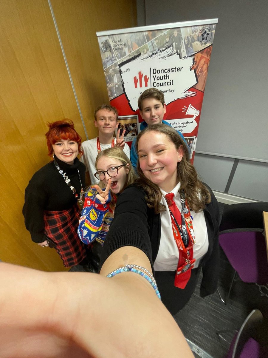 Doncaster Youth Council (@donyouthcouncil) on Twitter photo On Friday our #Doncaster MYPs met with MPs <a href="/Ed_Miliband/">Ed Miliband</a> <a href="/SallyJameson/">Sally Jameson MP</a> <a href="/LeePitcherMP/">Lee Pitcher MP</a> <a href="/JohnHealey_MP/">John Healey</a>!
We shared updates on our Make Your Mark,Guide to Pride, EDit Views, & The Choice campaigns & asked questions important to young people🌍💬
Thank you for supporting youth voice🙌 On Friday our #Doncaster MYPs met with MPs <a href="/Ed_Miliband/">Ed Miliband</a> <a href="/SallyJameson/">Sally Jameson MP</a> <a href="/LeePitcherMP/">Lee Pitcher MP</a> <a href="/JohnHealey_MP/">John Healey</a>!
We shared updates on our Make Your Mark,Guide to Pride, EDit Views, & The Choice campaigns & asked questions important to young people🌍💬
Thank you for supporting youth voice🙌