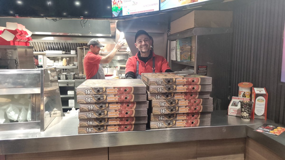 terenurerugby's tweet photo. A massive shoutout to Silvios in Templeogue Village for sponsoring our Under 9โs cinema night with 25 delicious 16-inch pizzas! ๐๐ The kids (and coaches!) were absolutely spoiled. Thanks for the incredible support! ๐ #NureFamily #TCRFC #CommunitySupport https://t.co/zodfvInxRt