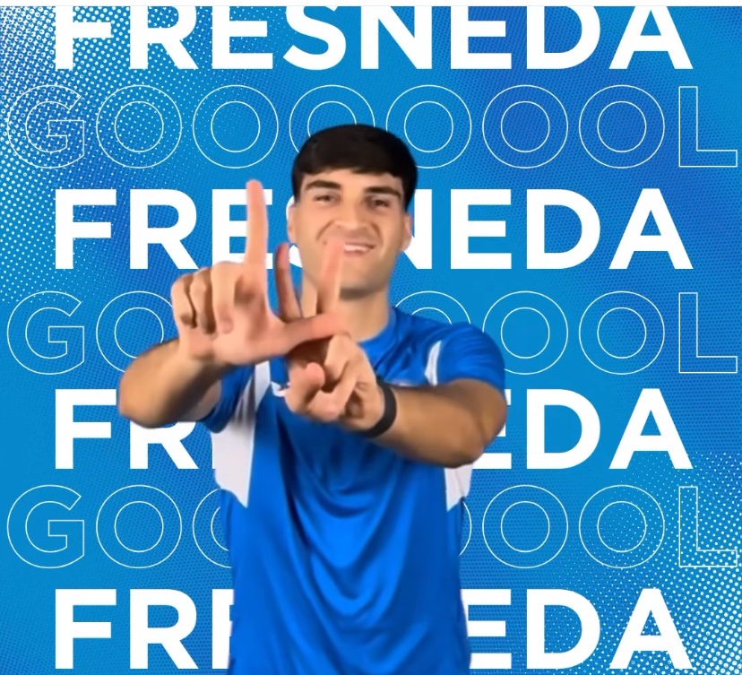 3 RFEF
Atraviesa un gran momento de forma con 2 🎯 en el presente mes pasa acreditarle (con permiso del gran Gabi Ramos cuando juega ahí) como el lateral diestro con más gol del torneo. Andrés Fresneda ha alcanzado su prime
