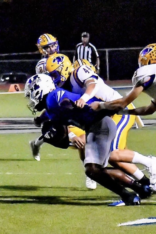 JustinKarnes24's tweet photo. Honored to be named All-District 1st Team Defense  (Outside Linebacker) 

2024 District 13-3A D2 @BlancoKarnes https://t.co/hhURzkFwpD