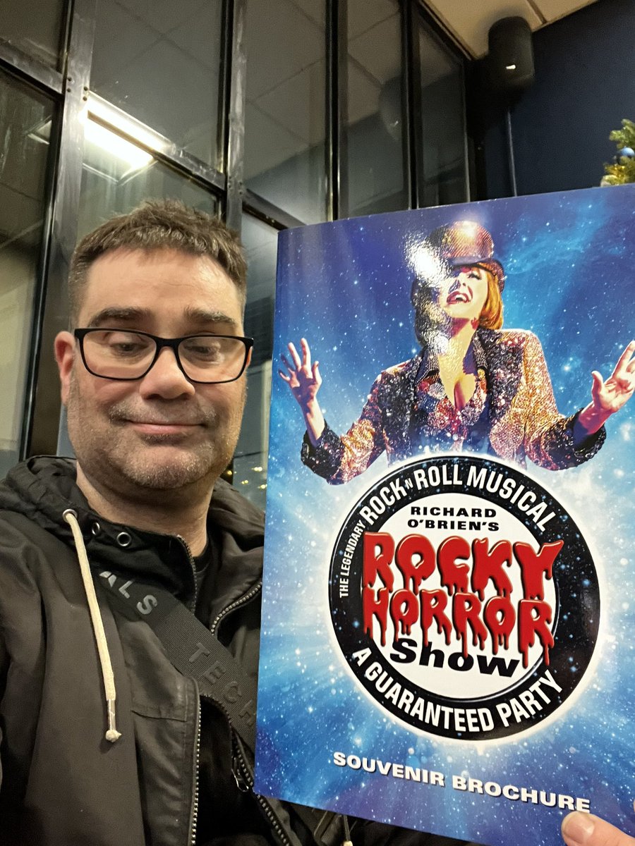 ⭐ STAGEY SHOW MONDAY - THE ROCKY HORROR SHOW - LIVERPOOL PLAYHOUSE ⭐

Different venue tonight as I am <a href="/LivEveryPlay/">Liverpool Everyman & Playhouse theatres</a> for <a href="/rockyhorroruk/">Rocky Horror Show</a>