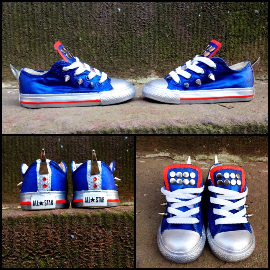 MadeWithSwag's tweet photo. Here are 4 pairs of @Converse sneakers I painted in the past (Part 1) …. Looking back at my journey as a sneaker artist 🎨 

#sneakerartist #converse #customkicks #chucktaylors #sneakerlover https://t.co/IntF4ZAWyr