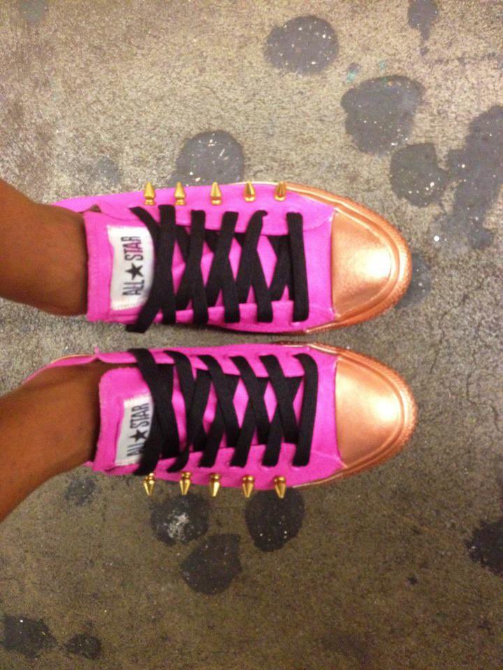 MadeWithSwag's tweet photo. Here are 4 pairs of @Converse sneakers I painted in the past (Part 1) …. Looking back at my journey as a sneaker artist 🎨 

#sneakerartist #converse #customkicks #chucktaylors #sneakerlover https://t.co/IntF4ZAWyr