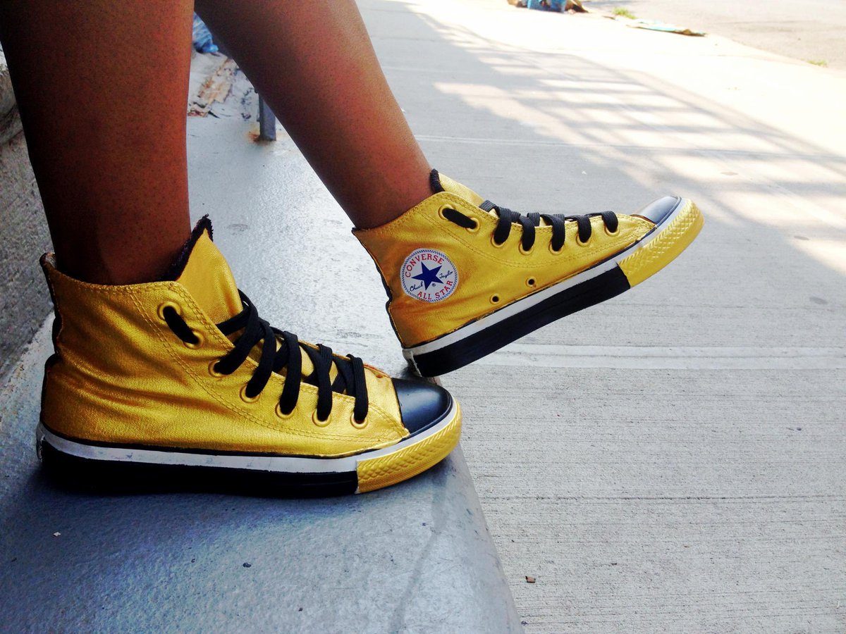 MadeWithSwag's tweet photo. Here are 4 pairs of @Converse sneakers I painted in the past (Part 1) …. Looking back at my journey as a sneaker artist 🎨 

#sneakerartist #converse #customkicks #chucktaylors #sneakerlover https://t.co/IntF4ZAWyr