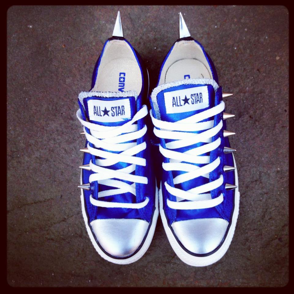 MadeWithSwag's tweet photo. Here are 4 pairs of @Converse sneakers I painted in the past (Part 1) …. Looking back at my journey as a sneaker artist 🎨 

#sneakerartist #converse #customkicks #chucktaylors #sneakerlover https://t.co/IntF4ZAWyr
